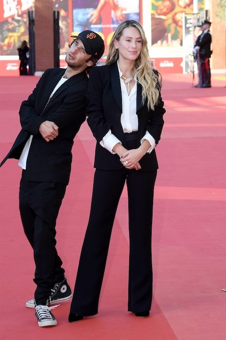 Jennifer-Connelly-Cannes-Film-Festival-2022-Top-Gun-Maverick-Red-Carpet-Fashion-Louis-Vuitton-Tom-Lorenzo-Site  (6) - Tom + Lorenzo