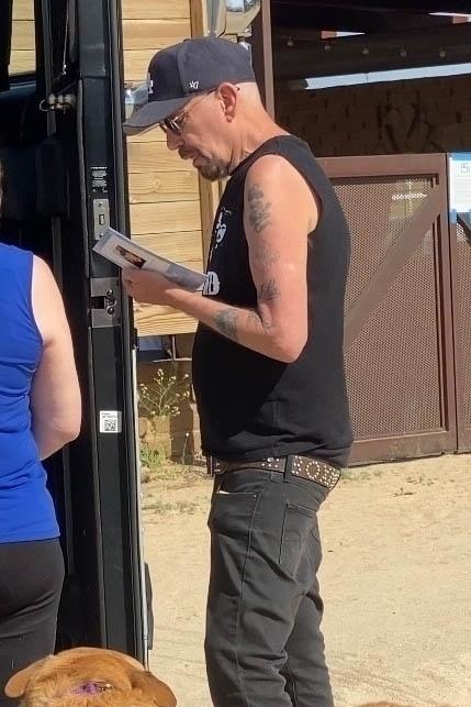 BILLY BOB THORNTON: YOUR PANTS ARE FALLING DOWN! – Janet