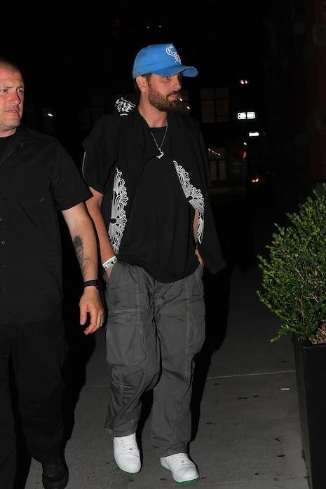 Noah Cyrus Wearing a Garth Brooks Vintage T-shirt, Moon Boots and