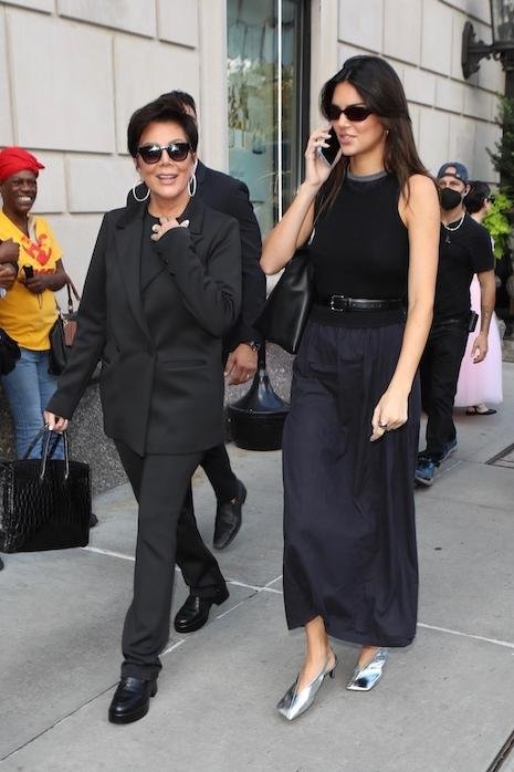 KRIS JENNER IS FOLLOWING IN KENDALL'S FOOTSTEPS – Janet Charlton's  Hollywood, Celebrity Gossip and Rumors