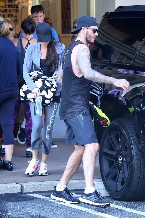AG088643_01becks